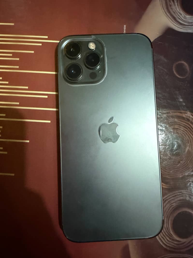 Apple iPhone 12 Pro Max 4