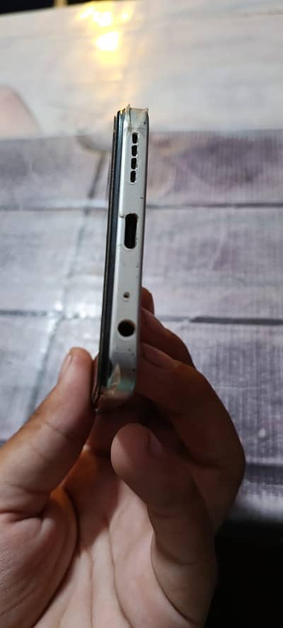 Infinix Hot 60i