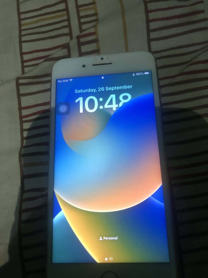 Apple iPhone 8 Plus 0