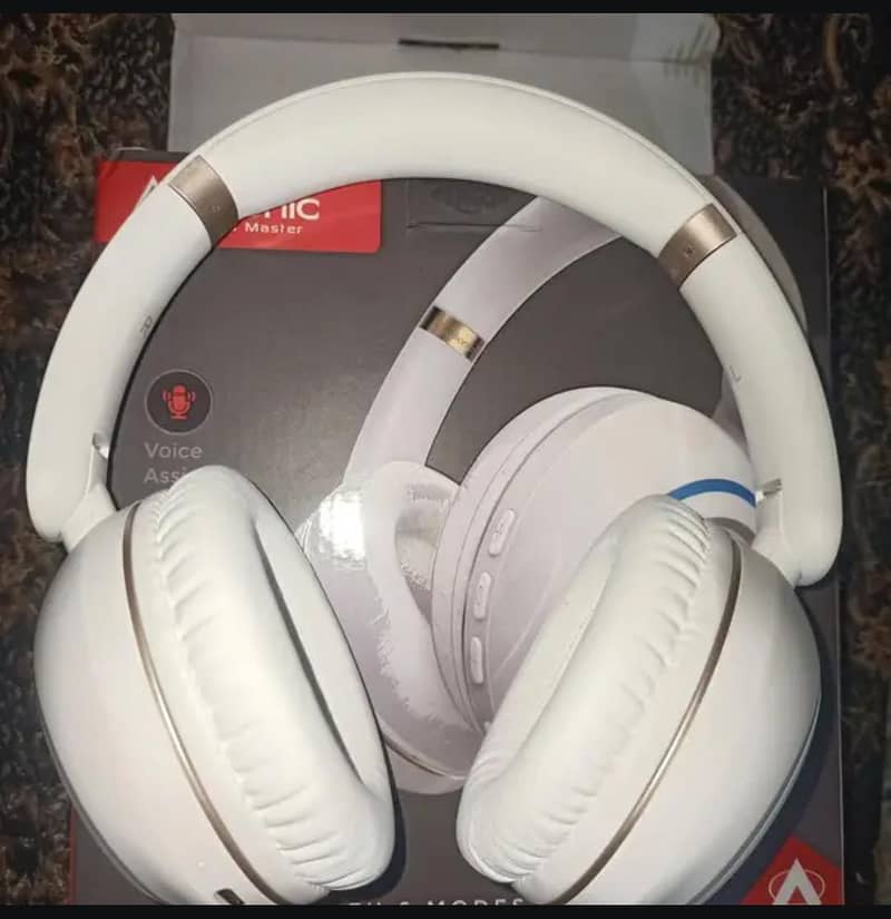 Audionic Hammer Headphones 1