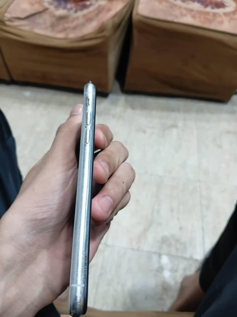 Apple iPhone XS 2