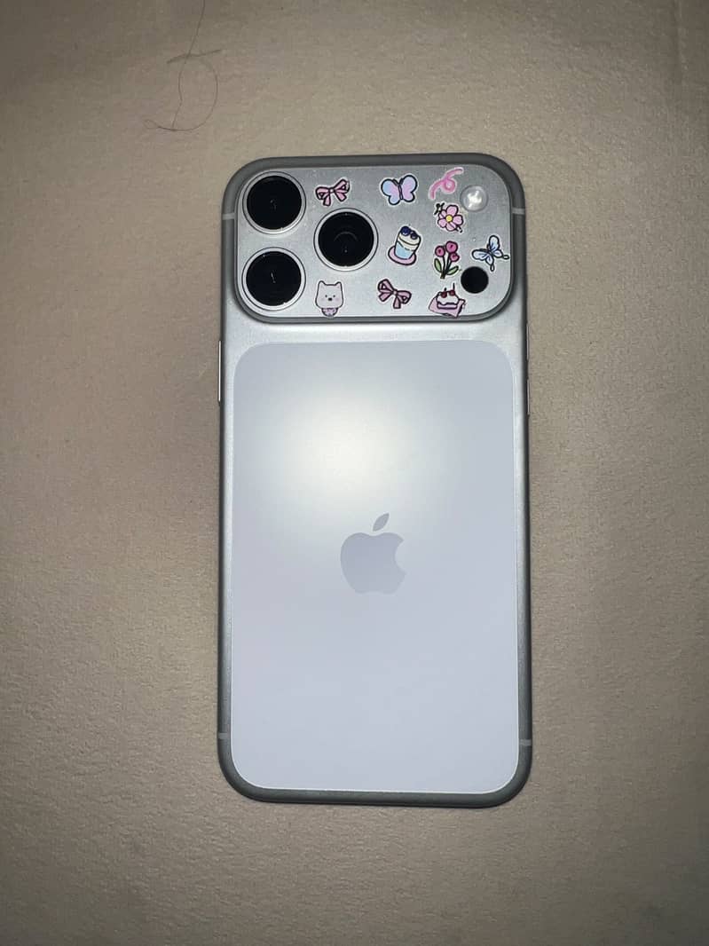 Apple iPhone 17 Pro Max 0