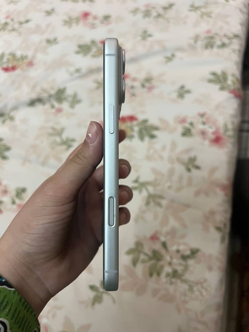 Apple iPhone 17 Pro Max 2