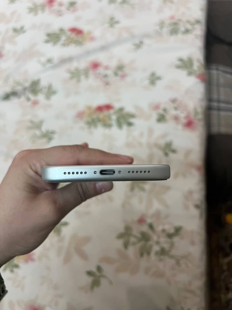 Apple iPhone 17 Pro Max 5