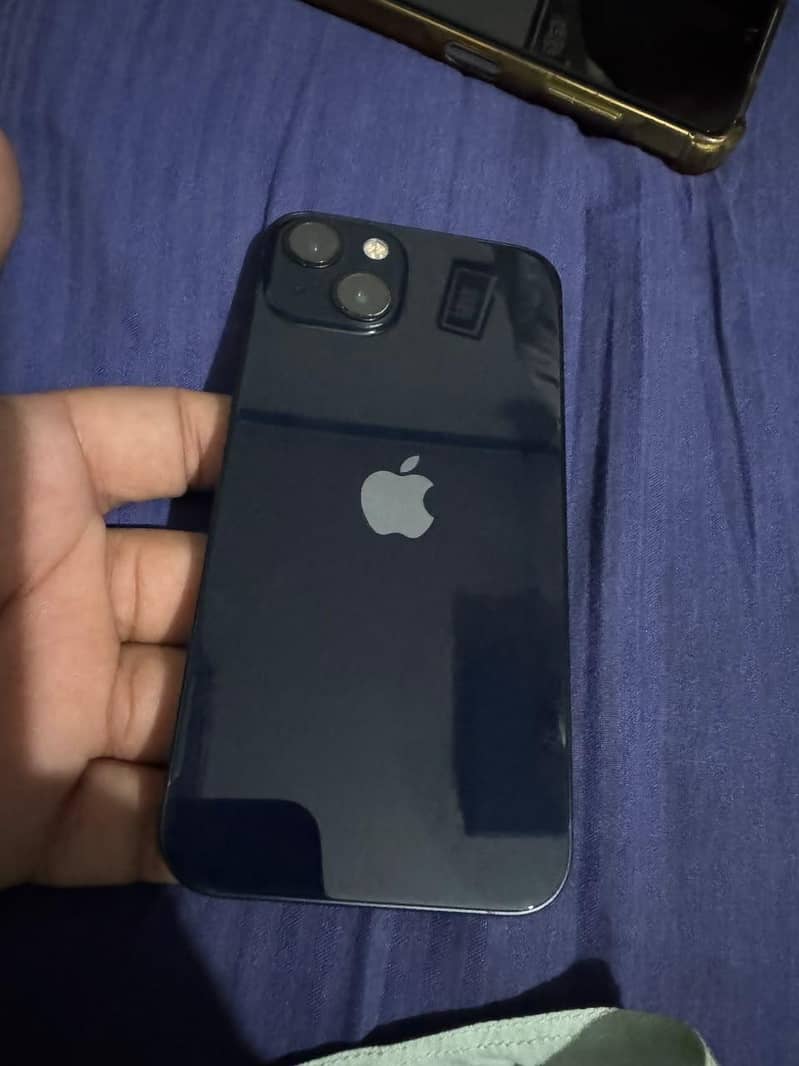 Apple iPhone 13 1