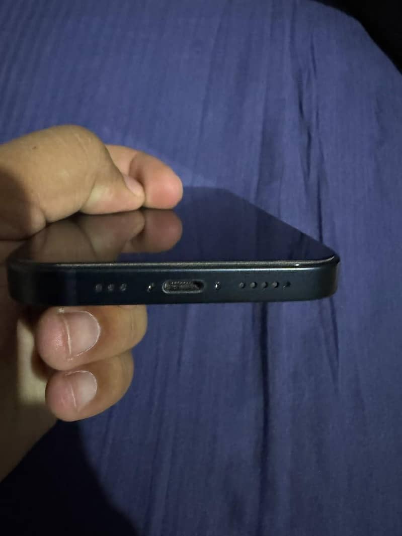 Apple iPhone 13 5