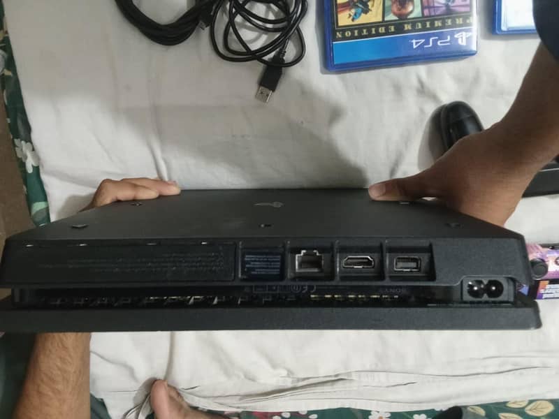 PS 4, Sony 2