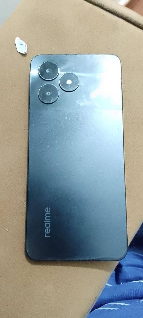 Realme C51 1