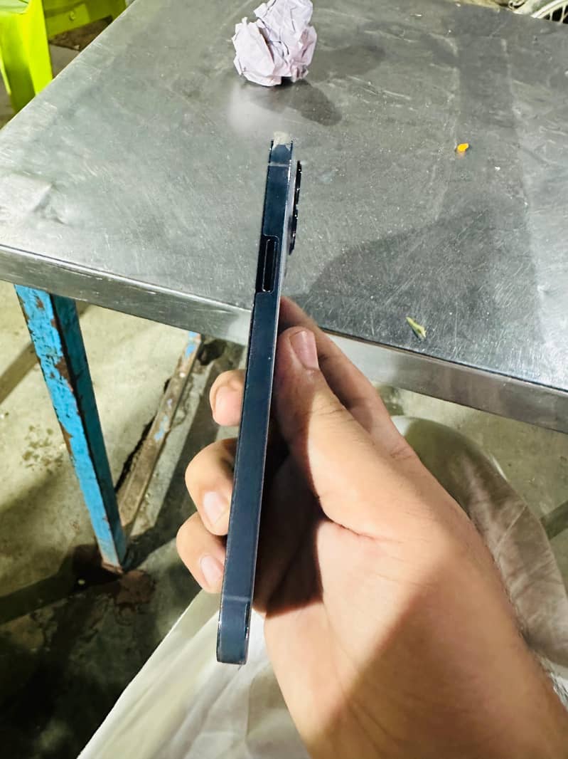 Apple iPhone 13 Pro Max 5