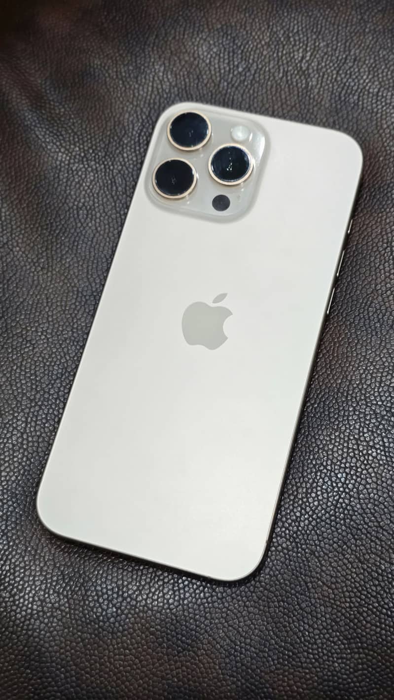 Apple iPhone 16 Pro Max 5