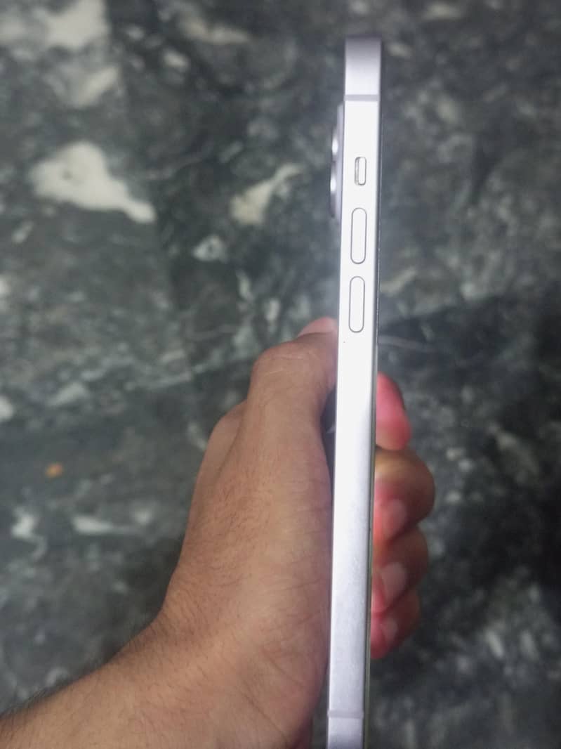 Apple iPhone 14 plus 6