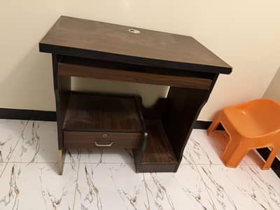 Computer Table / Study Table – Good Condition