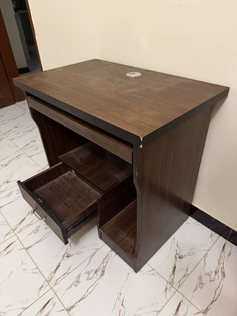Computer Table / Study Table – Good Condition 2