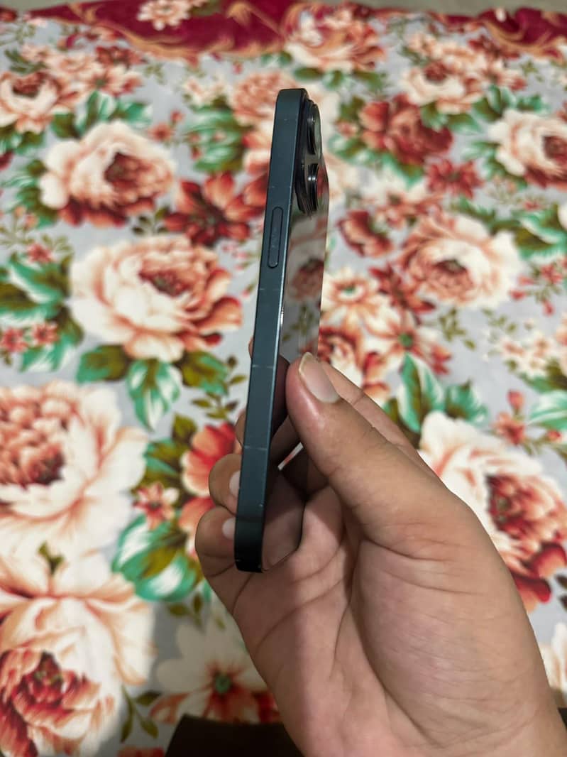 Apple iPhone 14 jv 3