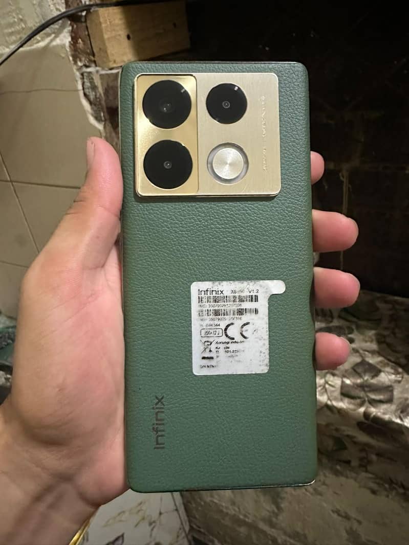 Infinix Note 40 Pro 0
