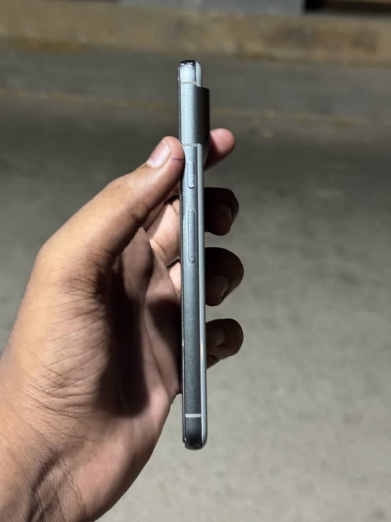 Google Pixel 8 1
