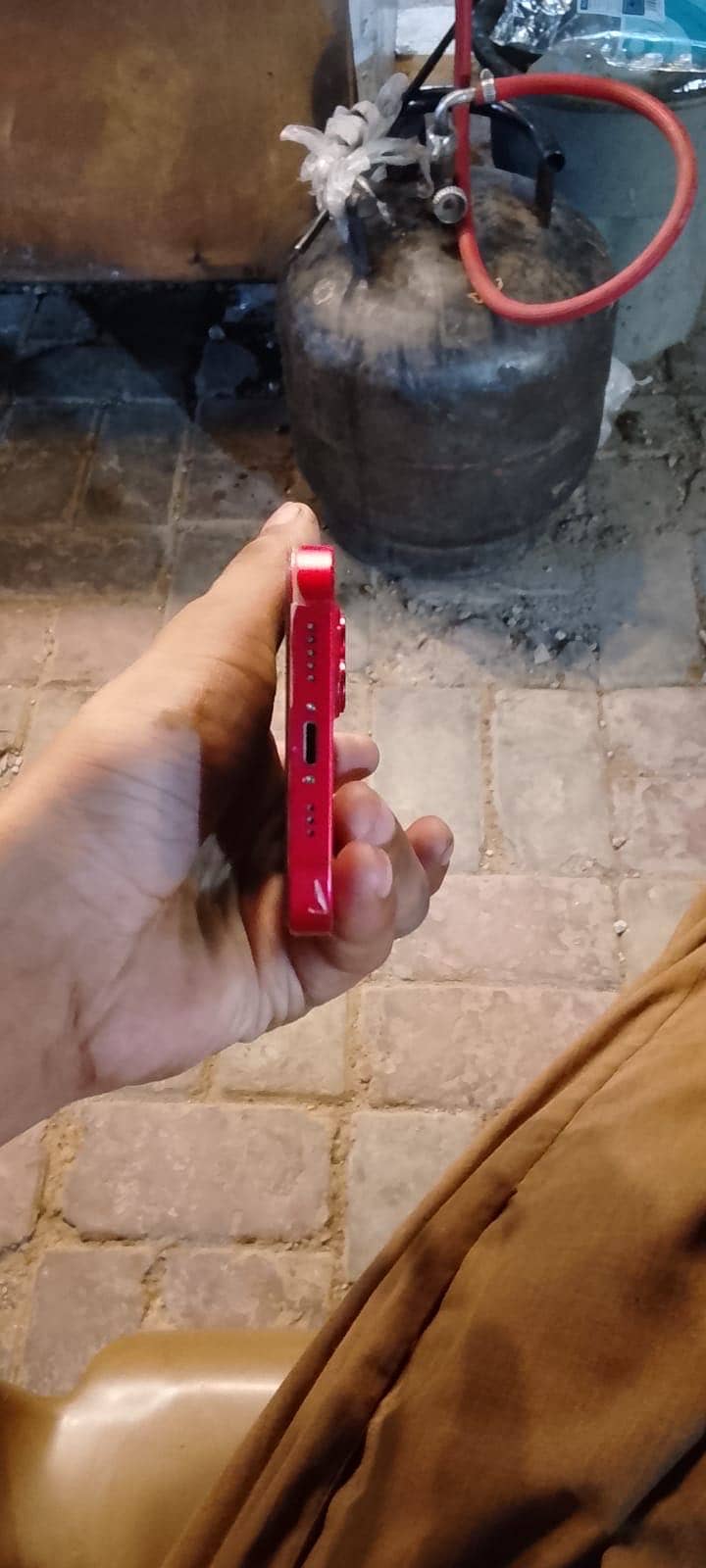 Apple iPhone 14 4