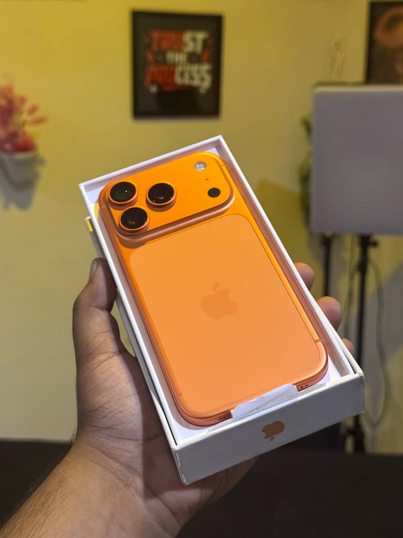 Apple iPhone 17 Pro complete box 0