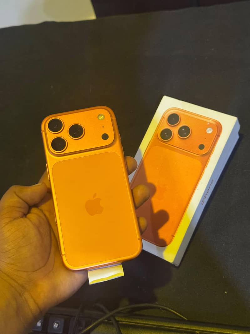 Apple iPhone 17 Pro complete box 5