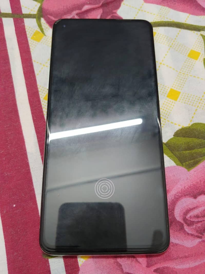 One Plus 9r 5