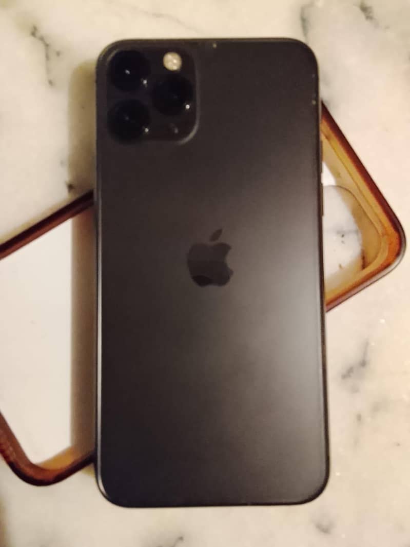Apple iPhone 11 Pro 2