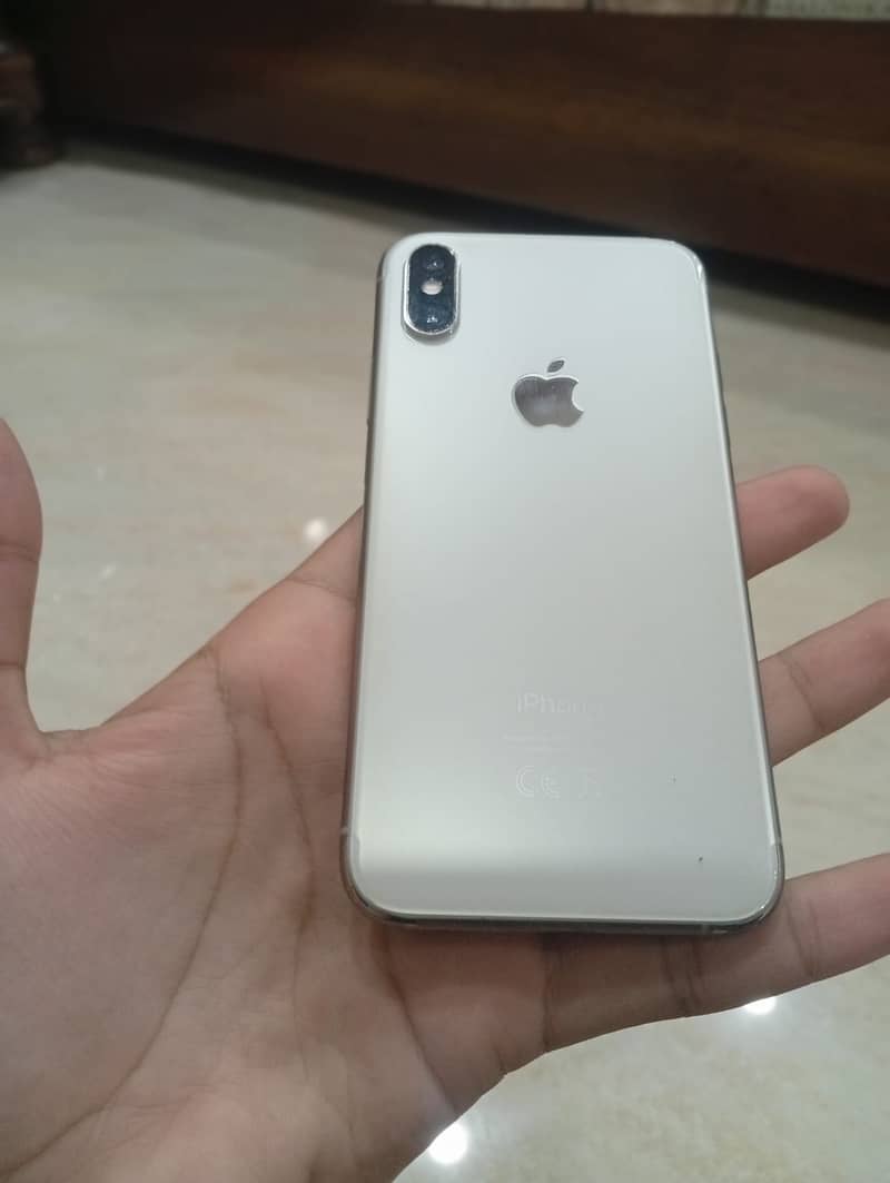 Apple iPhone XS 1