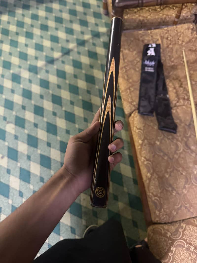 snooker cue 2