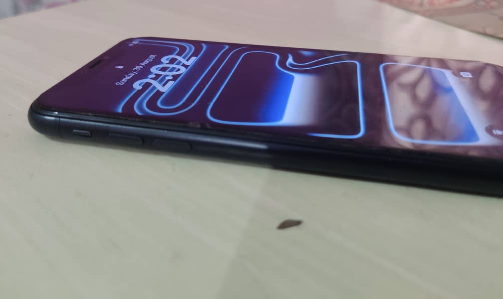 Apple iPhone XR 5