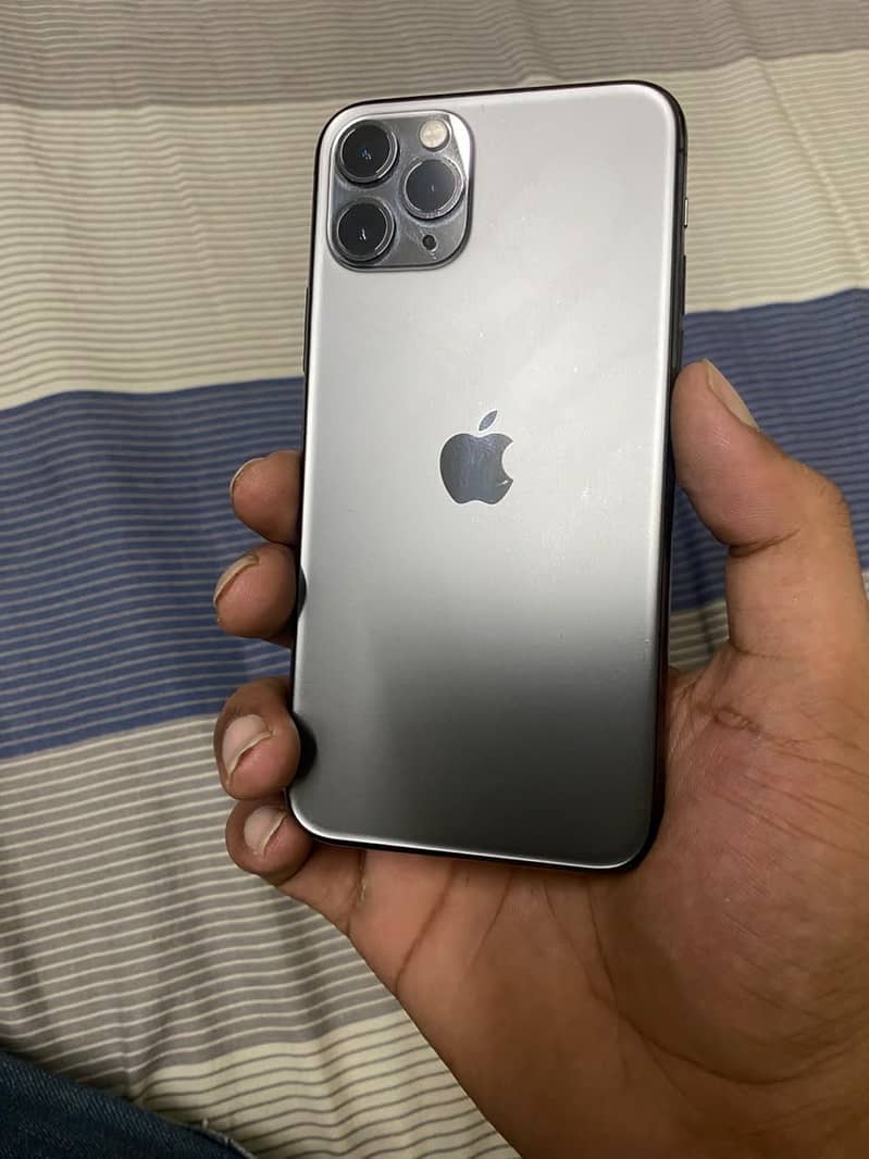Apple iPhone 11 Pro 5