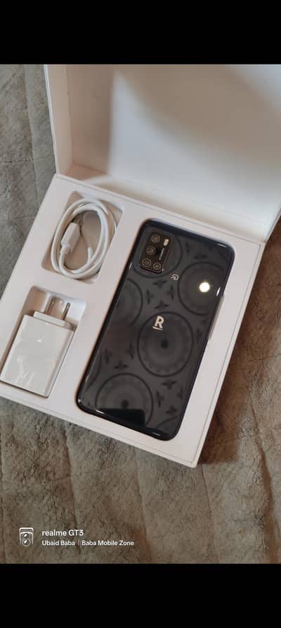 Rakuten Big S 6/128 Gaming Phone Display Finger
