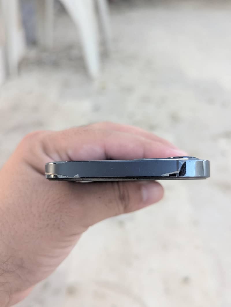 Apple iPhone 12 Pro 1
