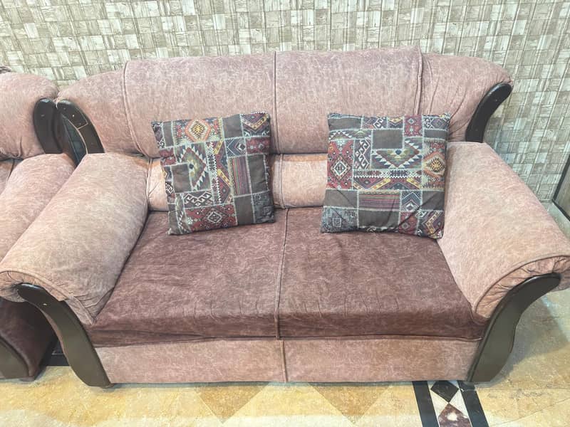 7 seater sofa 0
