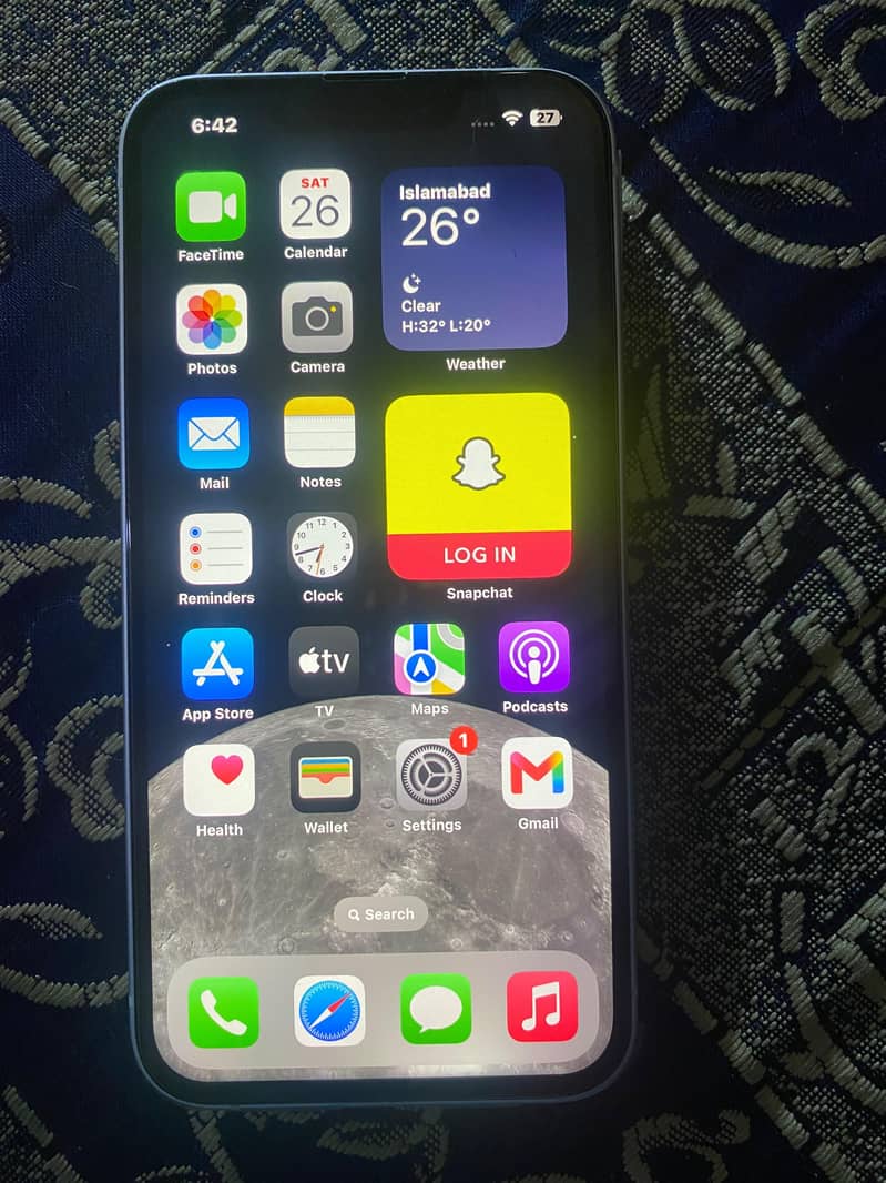 Apple iPhone 13 0