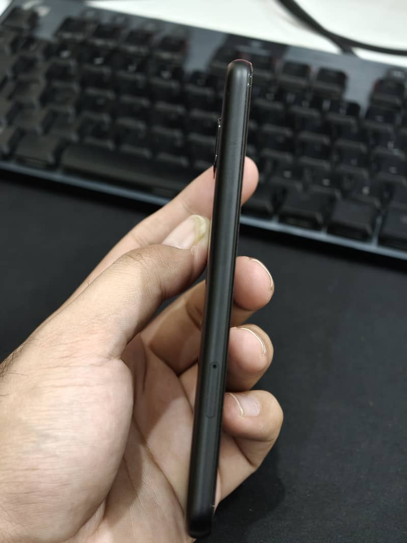Google Pixel 4a 3