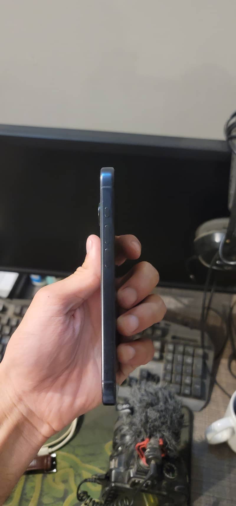 Apple iPhone 15 Pro 1