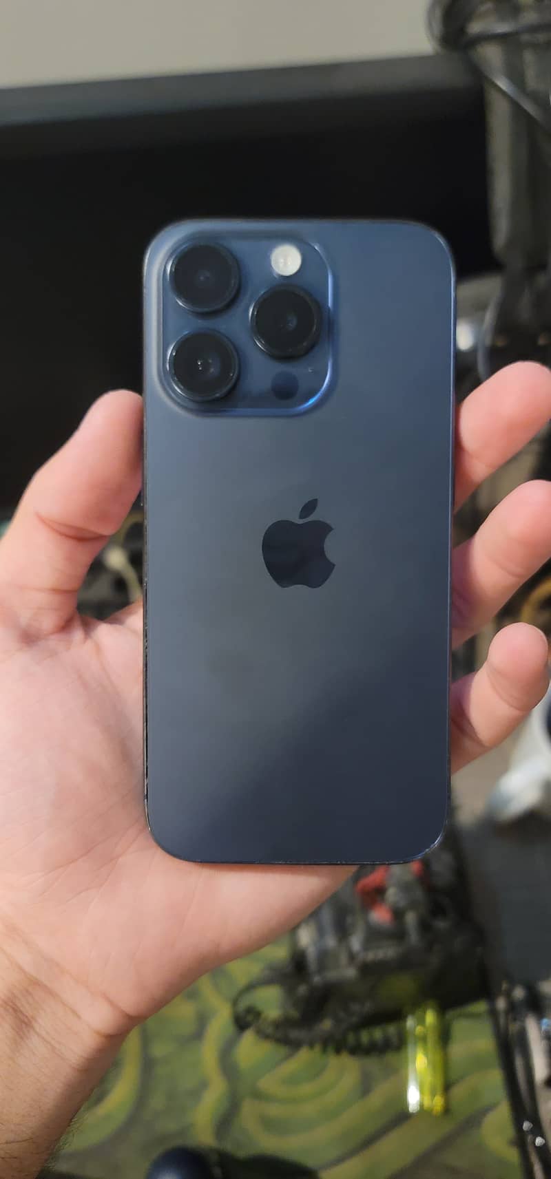 Apple iPhone 15 Pro 6