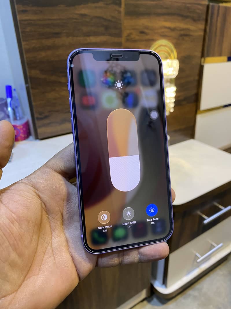 Apple iPhone 12 7