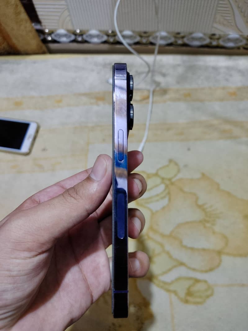 Apple iPhone 14 Pro 3