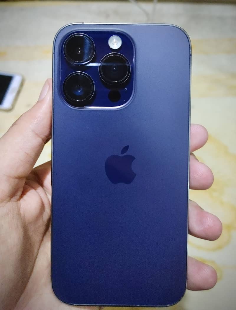 Apple iPhone 14 Pro 8