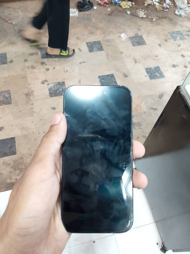 Apple iPhone 15 2