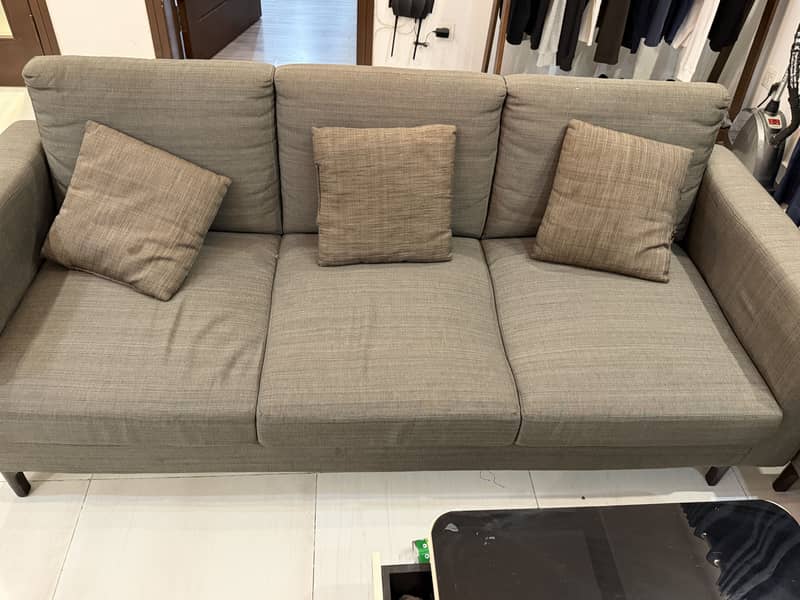 Lounge sofas and table 2