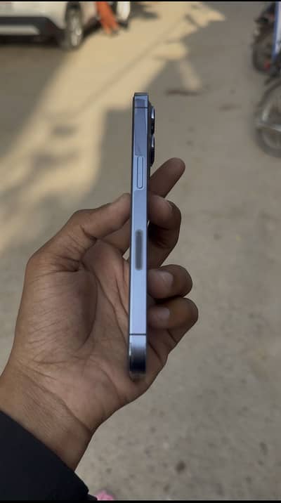 iPhone 13 Pro Factory Unlock