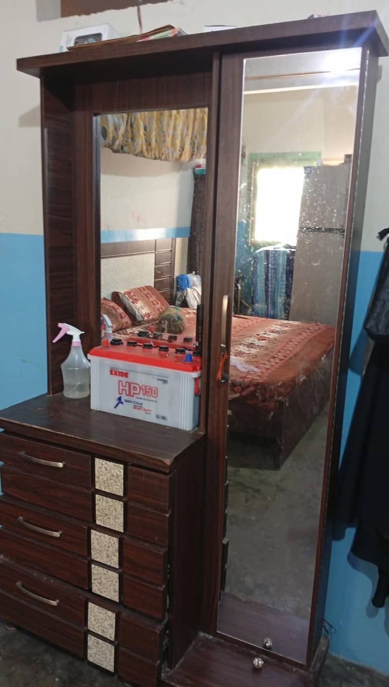Dressing Table and Divider 1