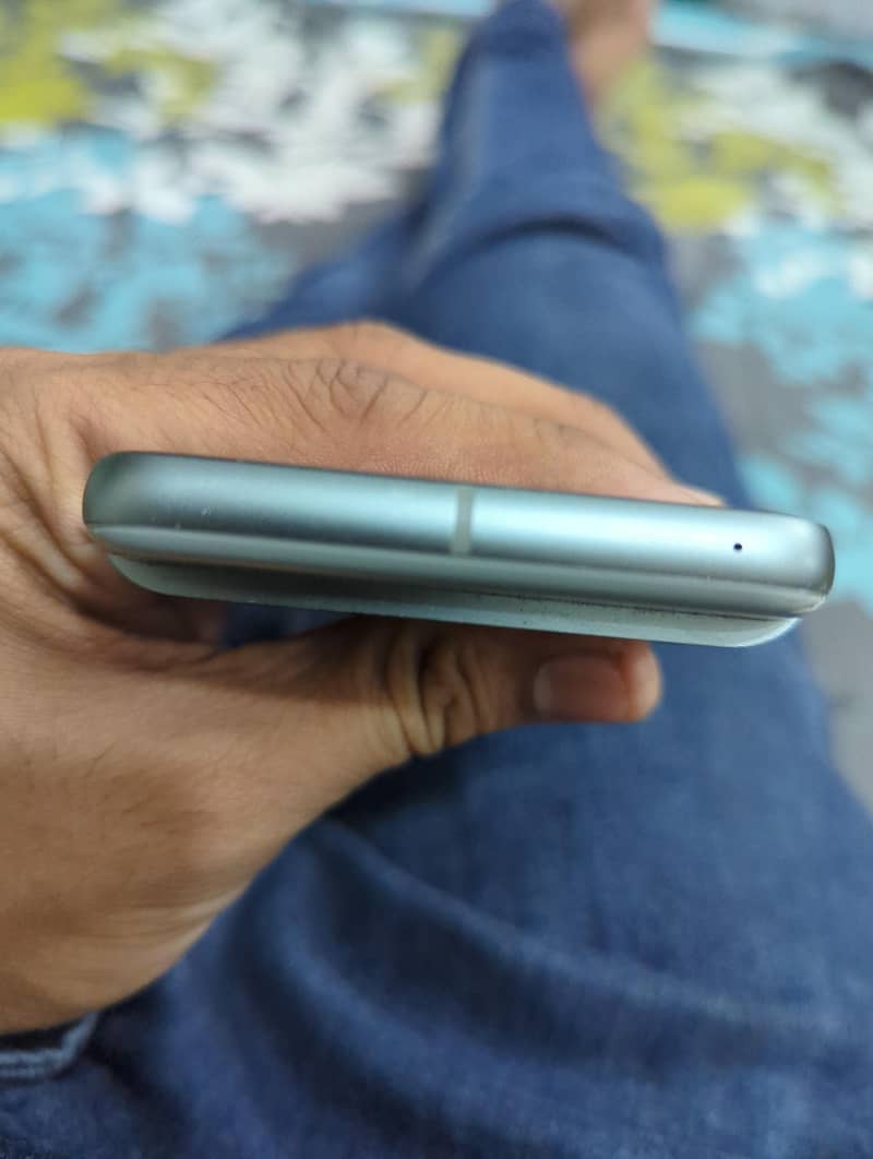 Google Pixel 8 3