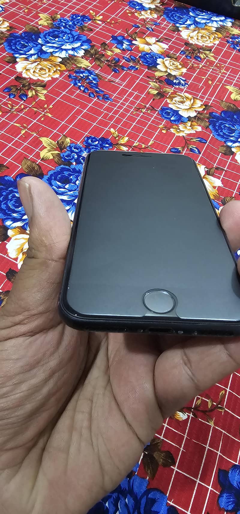 Apple iPhone SE 3