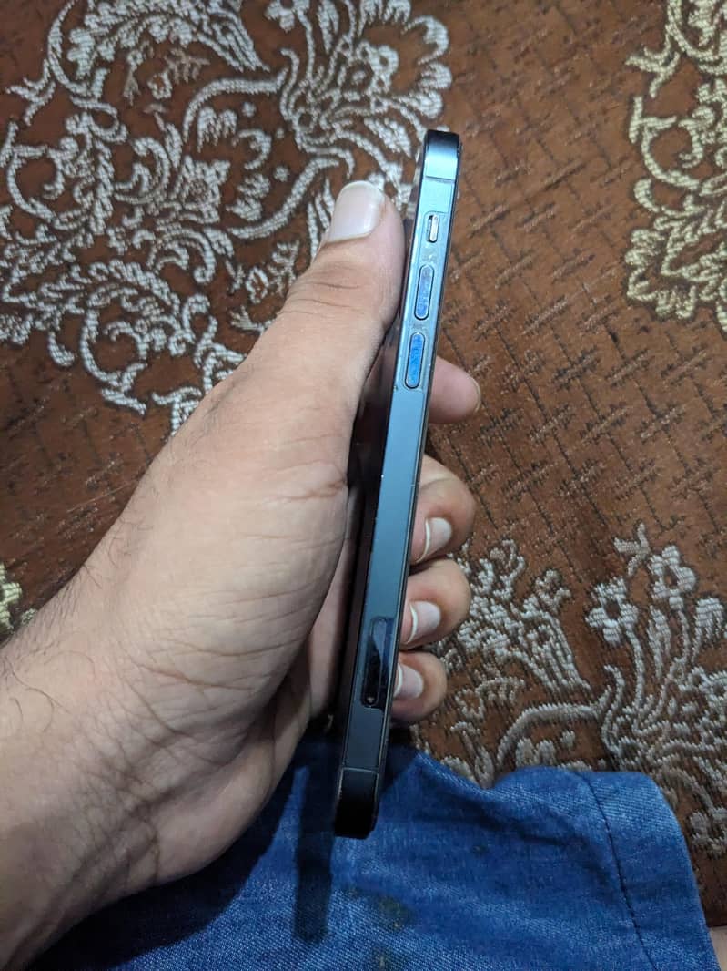 Apple iPhone 12 Pro 7