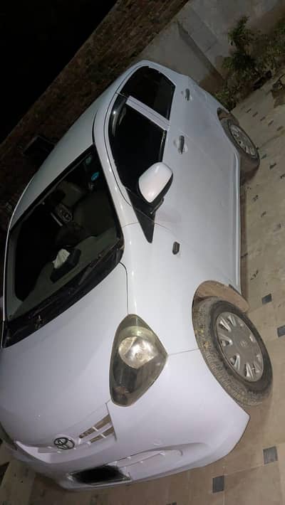 Daihatsu Mira 2012