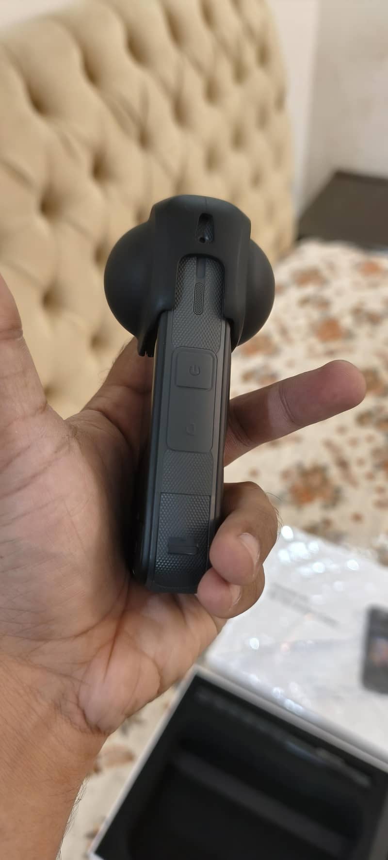 Insta 360x5 Essential Bundle 4