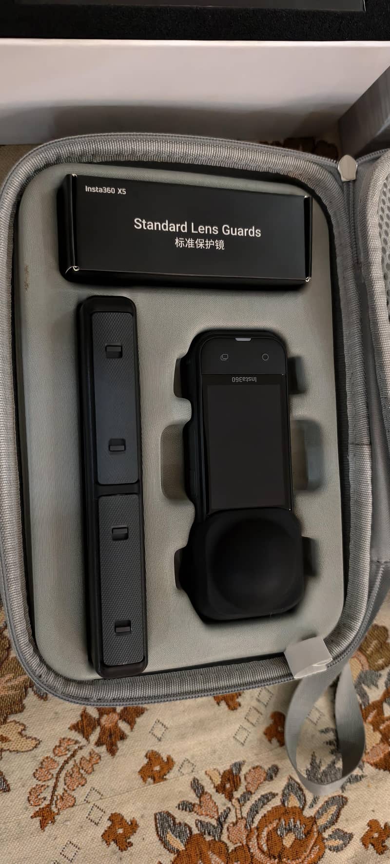 Insta 360x5 Essential Bundle 7