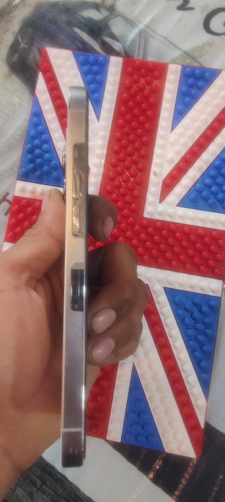 Apple iPhone 13 Pro 2